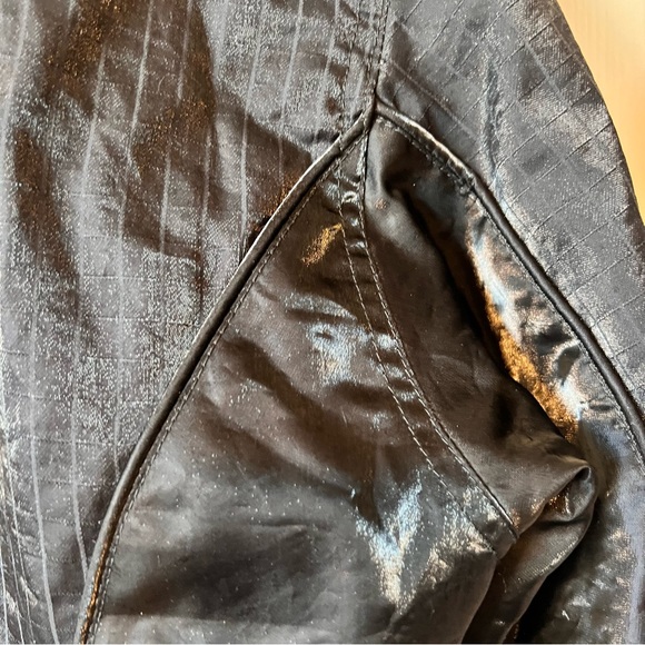 Vintage DESCENTE Black Shimmery Belted Winter Ski Jacket—SZ. 8 - Picture 8 of 17